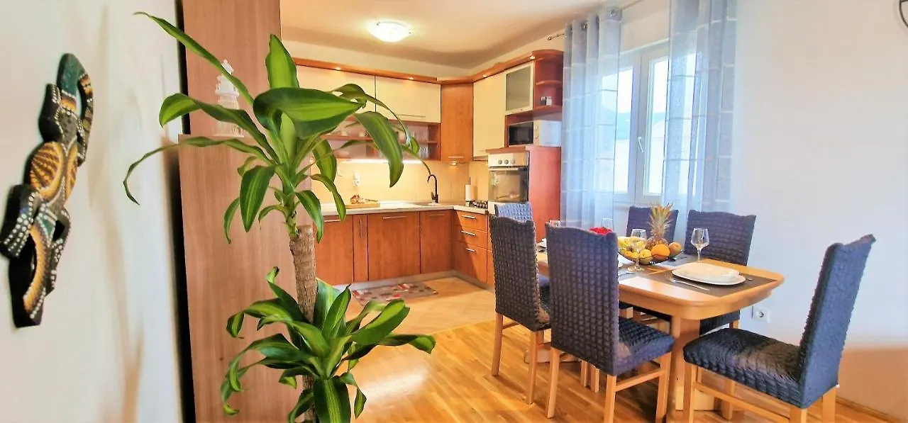 Conte Apartment Kastela 0*,  Croatia