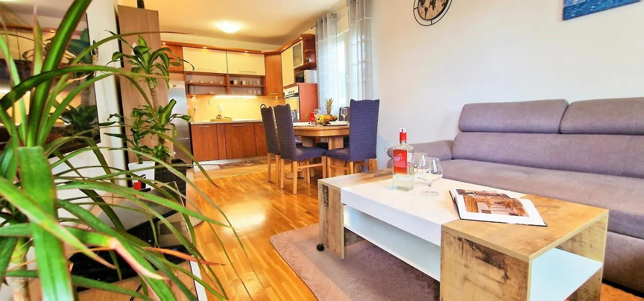Conte Apartment Kaštela 0*,