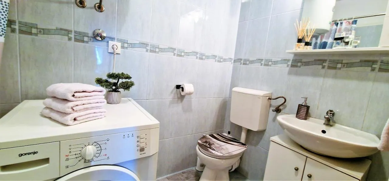 Conte Apartment Kastela 0*,