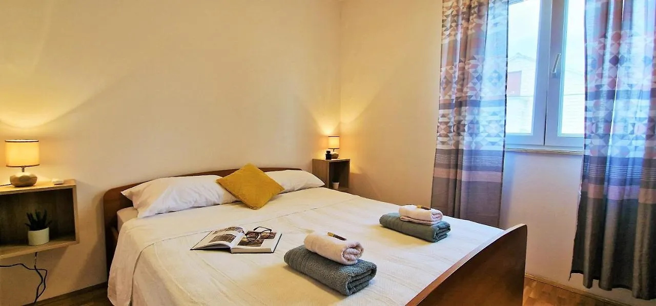 Conte Apartment Kastela