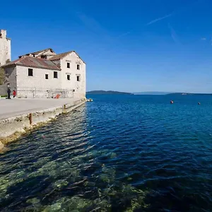 Apartament Suncica, Kaštela